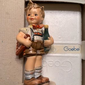 Hummel Goebel 399 TMK6 Special Edition #4 has box